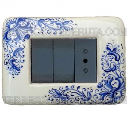 placca coprinterruttori  ceramica maiolica