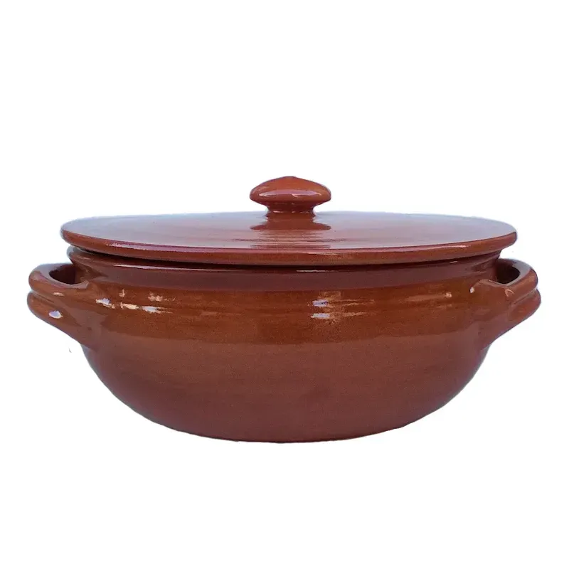 Terracotta skillet with lid handmade Terracotta skillet with lid handmade