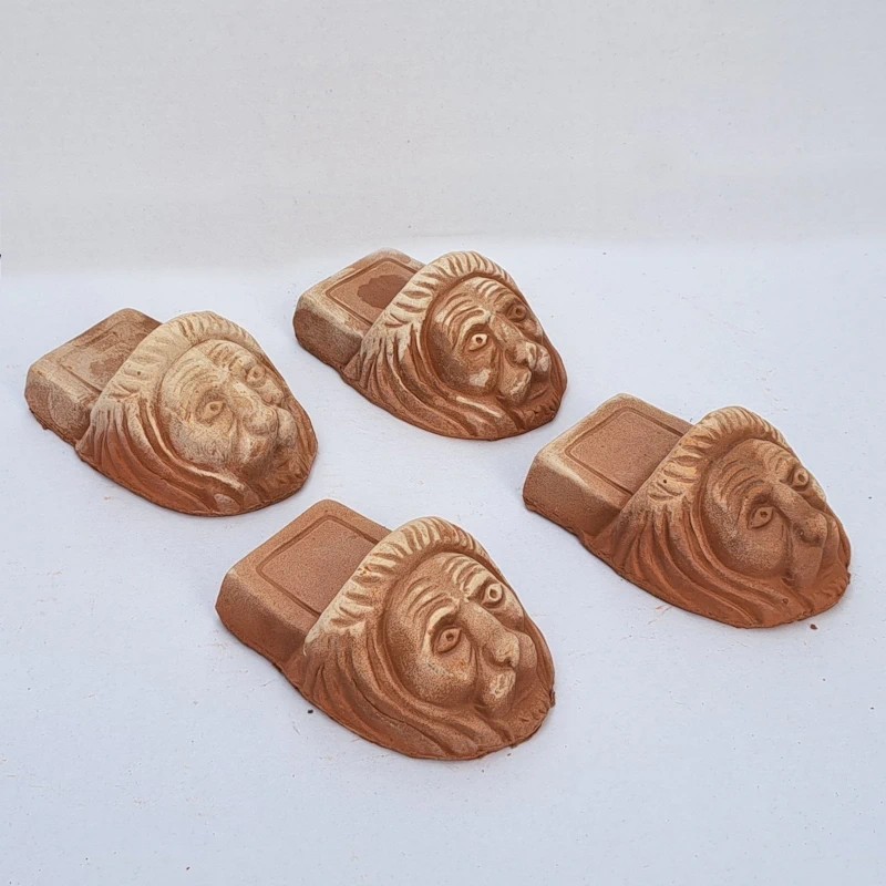 Set 4 piedini leone piccoli terracotta Deruta lavorato a mano Set 4 piedini leone piccoli terracotta Deruta lavorato a mano